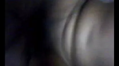 Bruneta cu un mic penis artificial fete cu țîțele goale orgasm tras