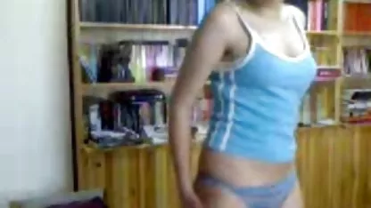 O pizde goale hd fată blondă sa predat tatălui ei.