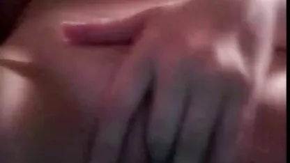 Maseuza face pizde goale la mare prietena Clitoris Masaj