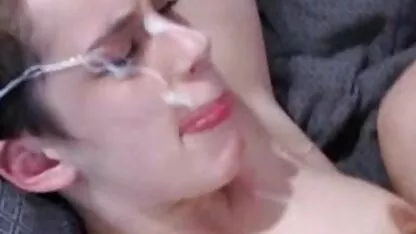 Căutăm o fustă pizde goale la nudisti pentru femei