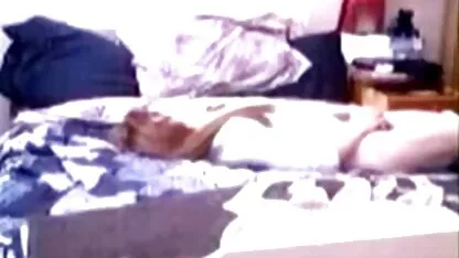 Trei fete filmare în filme pizde goale pe strada porno