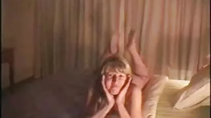 Student Solo cu pizde frumoase goale vibrator