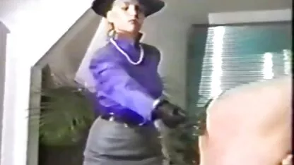 Un filme porno pizde goale bărbat mascat și-a violat fosta iubită.