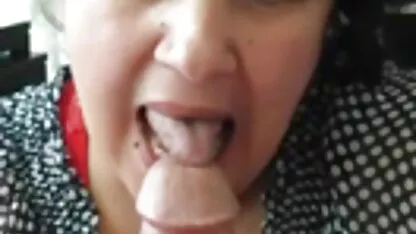 Băiatul a contactat poze tate goale tânăra femeie de culoare pentru a vedea