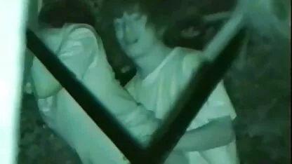 Tipul a luat-o pe sora mai mică în spatele unui tatuaj pe articulația pizde grase goale șoldului.
