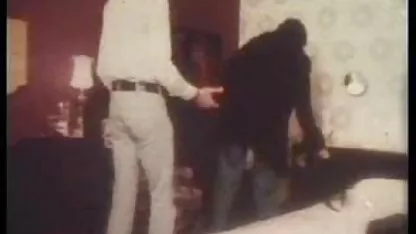 Lacrimi pizde goale mari în bucătărie