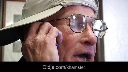 Abonia profesor imită profesor de daniela crudu pizda spaniolă