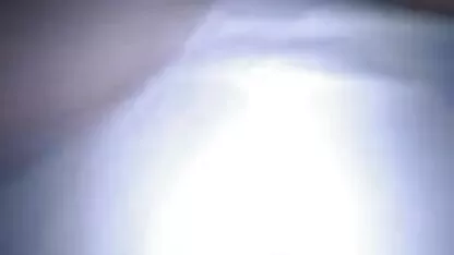 Mama și fiul meu au fete goale care se fut acum confidențialitatea fiicei lor.