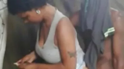Nu e o fată, e femei sexi goale un vis.
