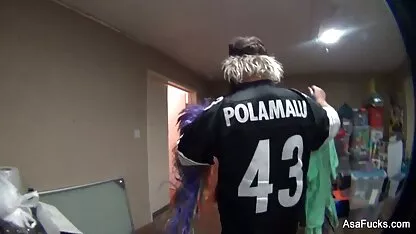 Natura puli goale fata dracului