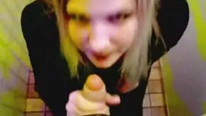 Uite-cu o roșcată blondă-nu pentru cei femei cu pizde goale slabi de inimă